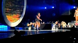 Rihanna Disturbia Live Paris