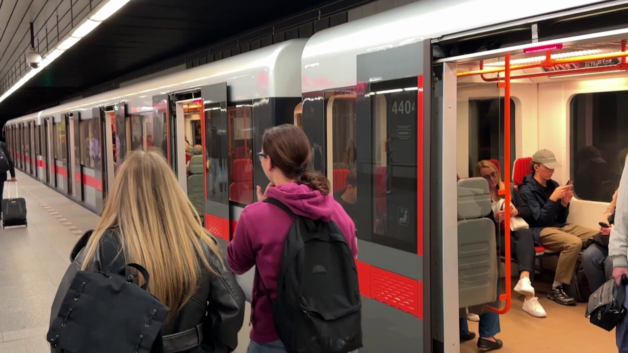 Pražané chtějí kratší intervaly tramvají a delší provoz metra