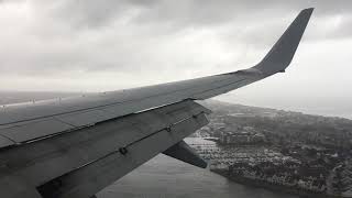 Landing at Norfolk International Airport - American Airlines - 737-800