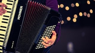 How to Play with Your Left Hand | Accordion Lessons How to Play with Your Left Hand | Accordion Lessons