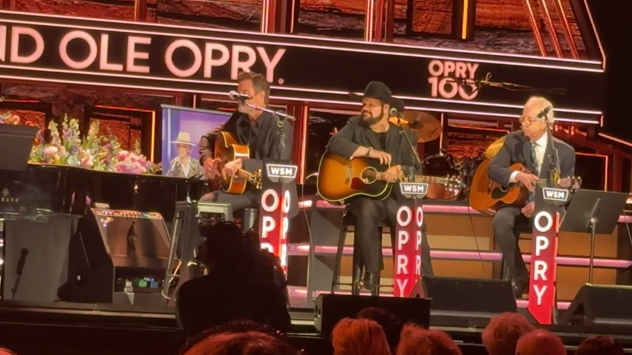 Jeannie Seely Memorial  -  Remembering Jeannie and singing a song