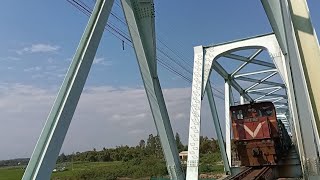 D12E - 652 or freight train run through bridge screenshot 5