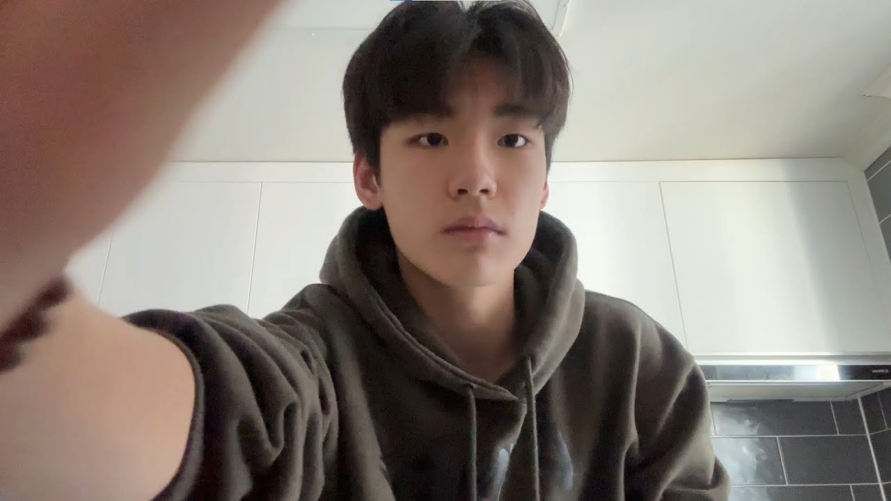 카메라가 서툰 18살 방학 브이로그