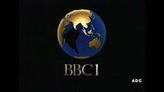 BBC1 announcer Mark Devlin 7th December 1990