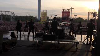 A Bailar Desde Arriba Del Escenario (Audio De Camara)