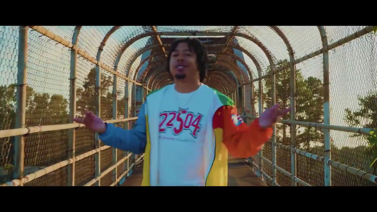 Que Almighty x RippedDatBitch6ix Official Video Shot By Twone Shot That