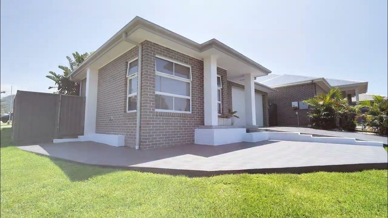26 Bartlett Crescent, Calderwood YouTube