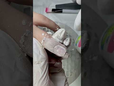 Тальк в маникюре.