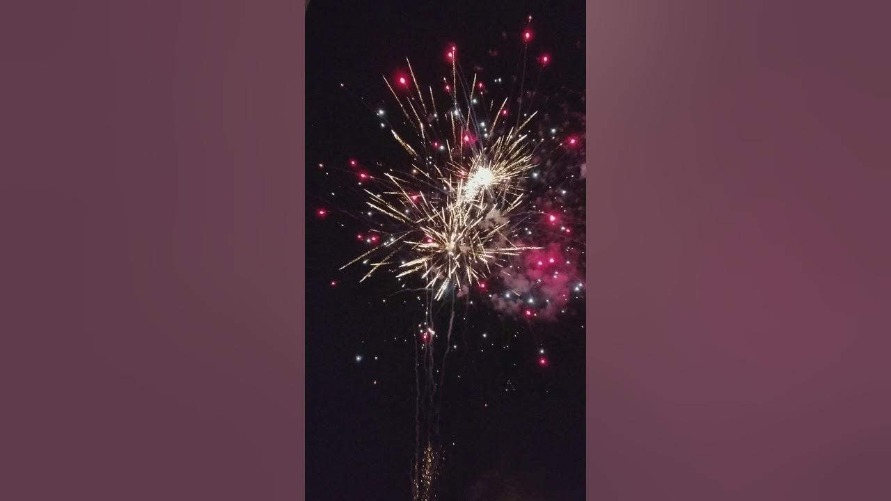 Best damn firework show..live in Maili, oahu YouTube