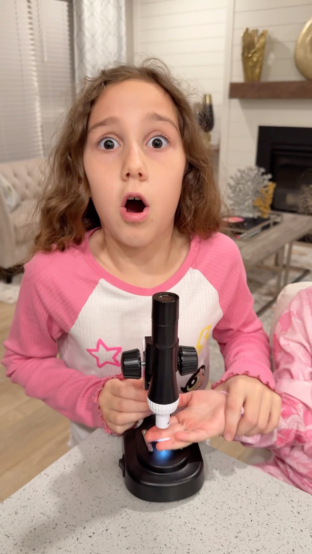 Sierra teaches Rhia to wash hands before eating to avoid getting sick from germs #shorts