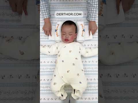 غالبا ما ينام الطفل على جانب واحد لفترات طويلة مما قد يؤدي إلى تسطح رأسه 