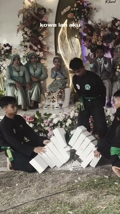 Atraksi pagar nusa di acara nikah || Srikandi pagar nusa 86 || Srikandi cantik #pencaksilat