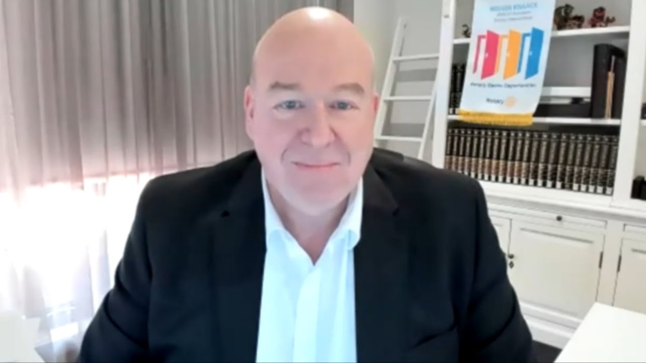 Trusting Students, Pushing Boundaries & Keeping Your School Ahead Of The Curve | Mark Humphries