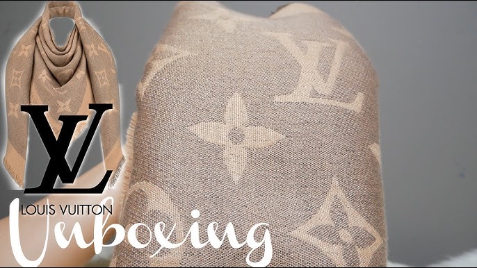 MUST HAVE* LOUIS VUITTON CLASSIC MONOGRAM SCARF REVIEW+UNBOXING