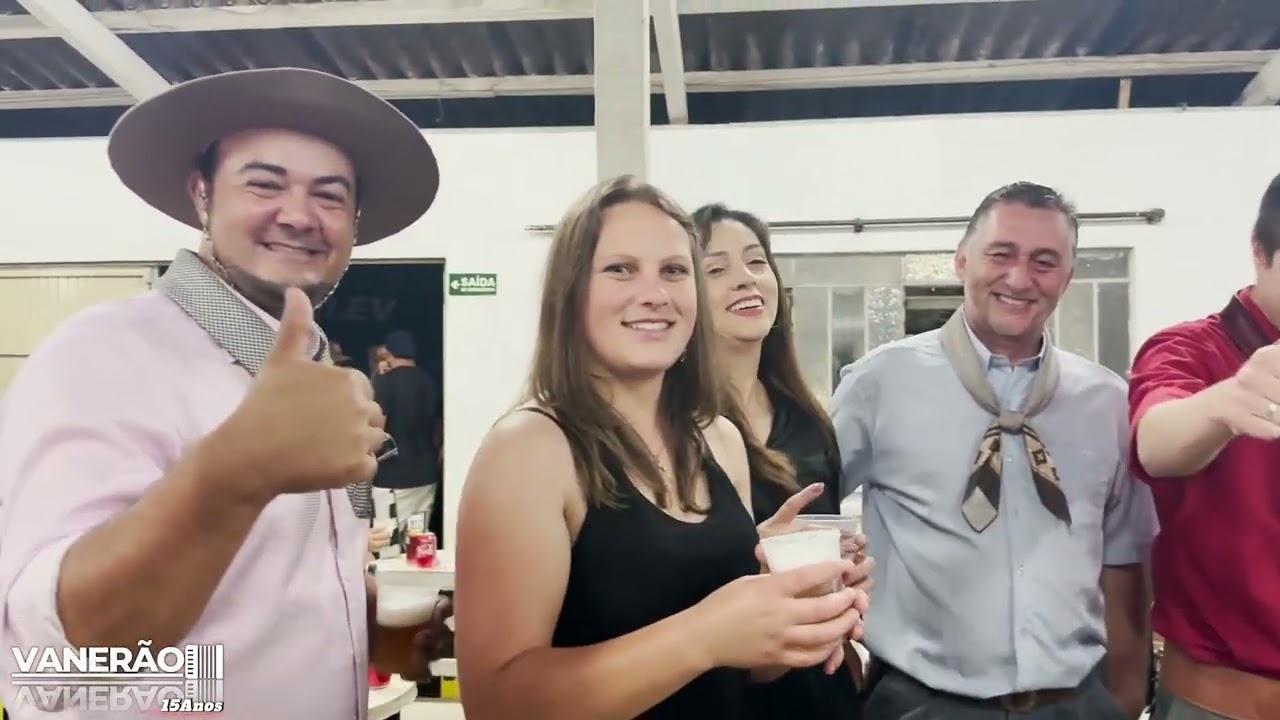 Baile Ao Vivo em Guarapuava PR - Grupo Vanerão no Bailão do Bruno - CTG Fogo de chão - Parte 2