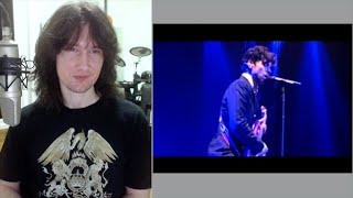 British guitarist analyses Prince playing the blues live in 2006!