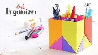 This desk organizer is incredibly cute and creative! all you need
sheets of 20cm x square colour paper, cardstock glue! let's have some
fun! ;) o...