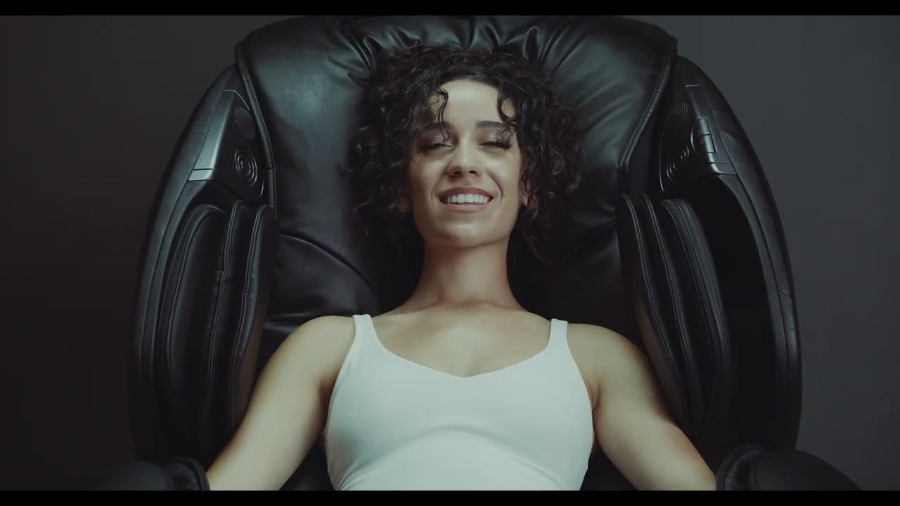 Medical Breakthrough 6 Massage Chair (15 sec)