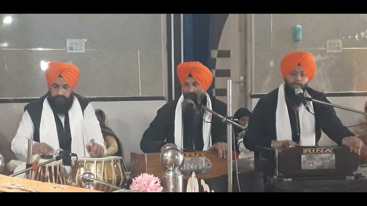 ਇਕ ਘੜੀ ਨ  ਮਿਲਤੇ ਤਾ ਕਲਿਜੁਗੁ ਹੋਤਾ 