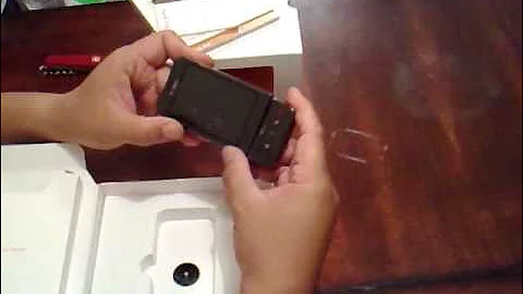 T-Mobile's G1 Unboxed