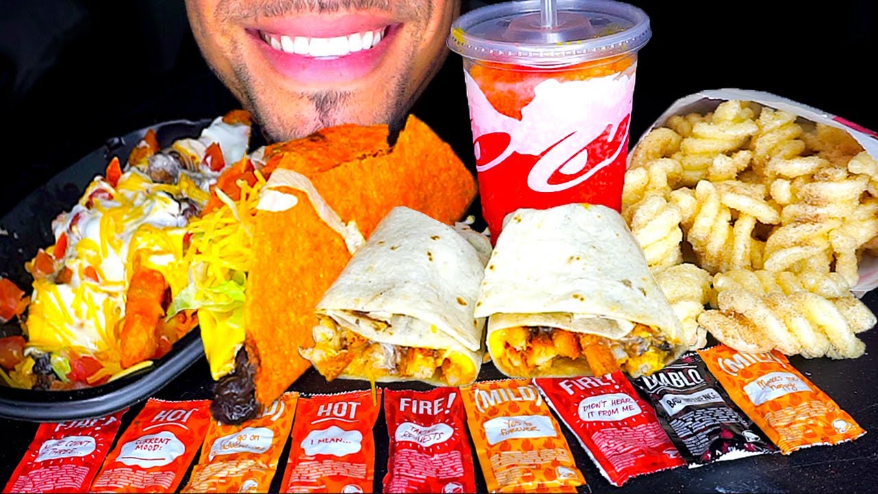 ASMR TACO BELL MUKBANG WHITE HOT RANCH НАЧО С СЫРОМ КАРТОФЕЛЬ ФРИ БУРРИТО С КОРИЦЕЙ JERRY EATING ...