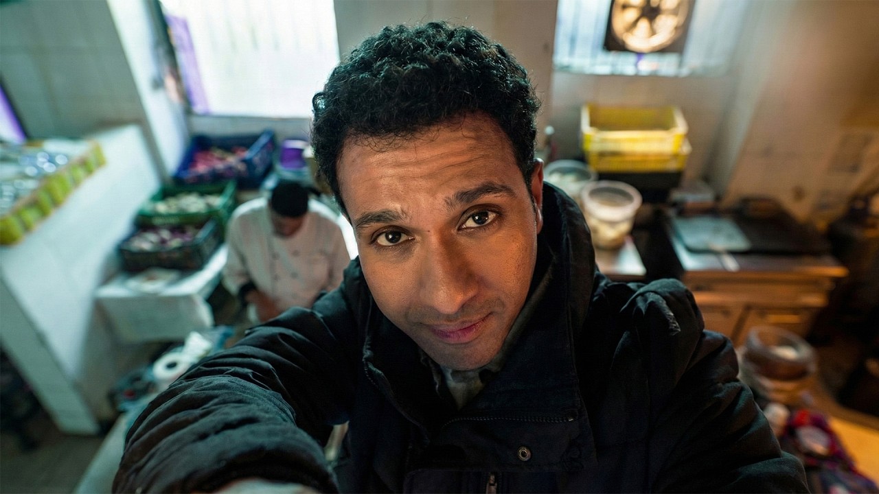 شاب غلبان حياته طبيعيه لحد ما كاميرا بتقلب حياته جحيم | ملخص مسلسل عيـ.ـن سحـ.ـرية ح1 و 2