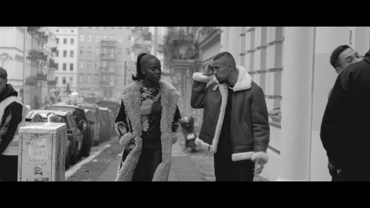 YouTube पर ANSU - TRAUMFRAU prod. Cato (official Musikvideo) देखें YouTube पर ANSU - TRAUMFRAU prod. Cato (official Musikvideo) देखें