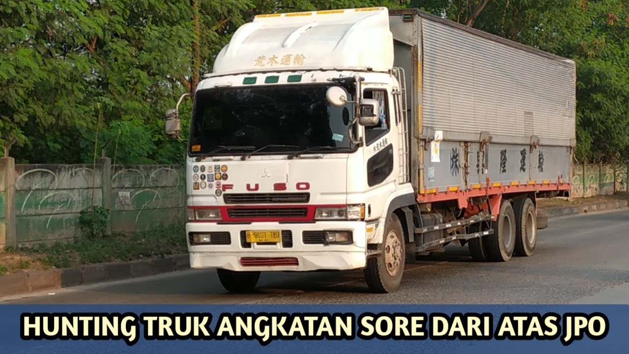 Video Truk Kontainer Angkatan Sore Dari atas JPO KM 53 Toll JORR