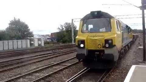 The Class 70 ‘GE PowerHaul’ Freightliner No.70004 with Load of Ballast was passing at Carlisle.