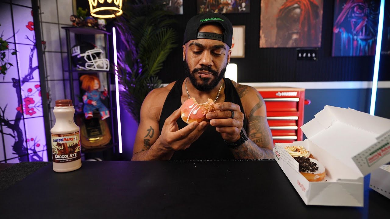 Пробуем новые пончики Krispy Kreme Cheesecake Donuts