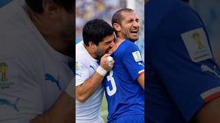 You Won’t Believe This! Suarez’s Infamous Bite on Chiellini – A Moment That Changed Football History