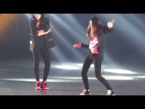 f(x) / Krystal  Victoria  Dancetime  20131224  SMTOWNWEEK