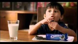 Oreo Twist Lick Dunk TV Commercial screenshot 5