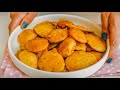 Aloo Pakoda Recipe | How To Make Crispy Aloo Pakode At Home | Aloo Ke Pakore | आलू पकोड़ा