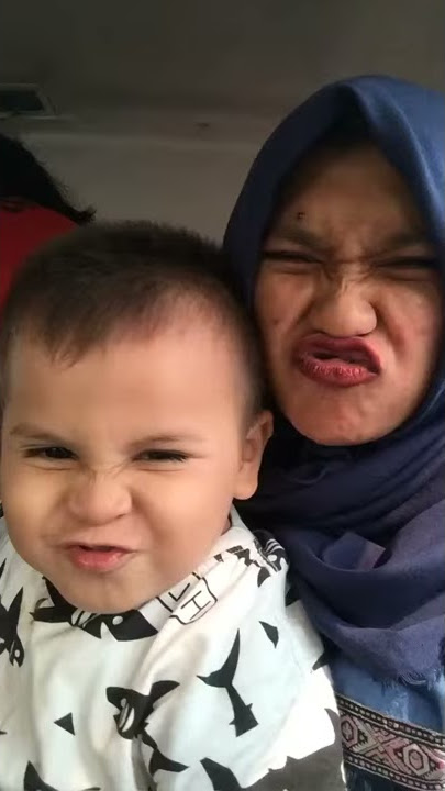 Gaya jelek Ibnu😀to ttp ja ganteng 😁