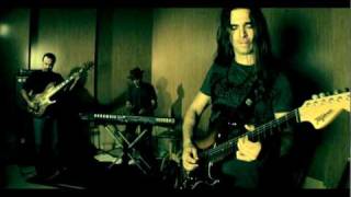 Kiko Loureiro - Ojos Verdes chords