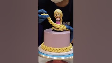 make a customised ￼rapunzel cake with us 🥰🤩❤️🤭 #baking #bakery #cake #baker
