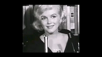 Marilyn Monroe Rare Footage - Press Conference. The David di Donatello Award 1959. P/2