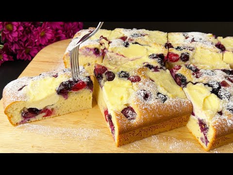 Sommerkuchen in 5 Minuten! Beeren und Teig, die auf der Zunge zergehen. Einfaches und leckeres!