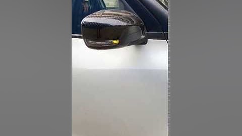 Swift aftermarket mirrors with running indicator in carbon fiber finish or aluminium silver. motovil