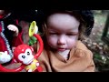 Daddy finger song for kids (baby dolls are looking for candy)