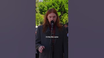😬🙈Singer trips over mic #livemusicla #busking #closecall #musicfails #stringquartet