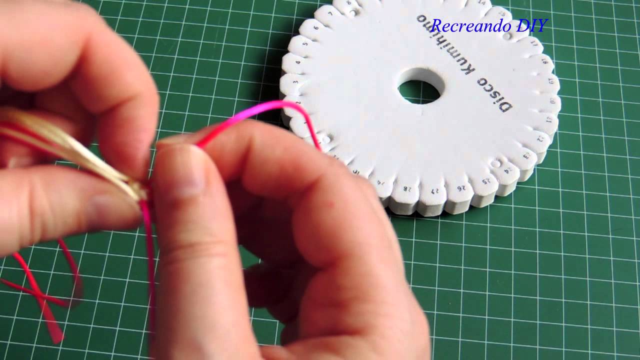 préstamo aprender Mimar Tutorial como hacer una pulsera con kumihimo redondo dos colores. - YouTube