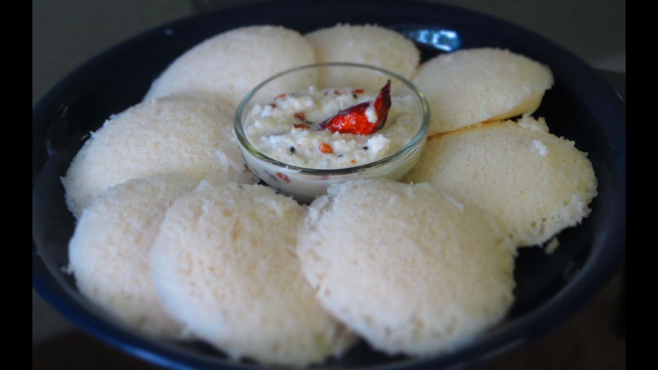 Instant Idli (Steamed Rice Cakes) by crazy4veggie.com | Crazy4veggie