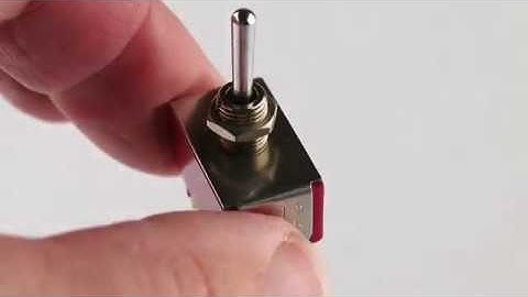 SOLD OUT // G22995 - C&K 7415 4P Momentary-On-Momentary Miniature Panel Mount Toggle Switch