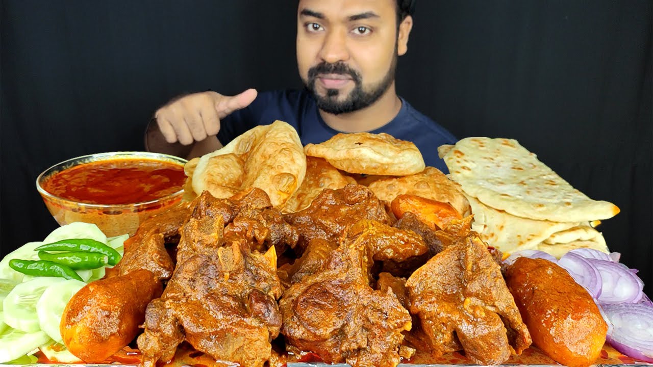 HUGE SPICY MUTTON CURRY, GRAVY, LUCHI/ PURI, NAAN, CHILI, ONION ASMR MUKBANG EATING SHOW | BIG BITES