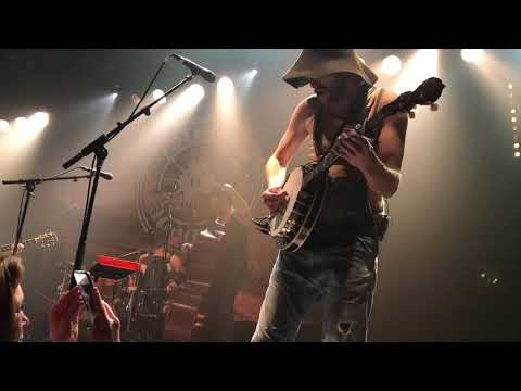 Steve 'n' Seagulls - The Trooper (Iron Maiden cover) @ L'Empreinte, Savigny-le-Temple le 20/01/2019
