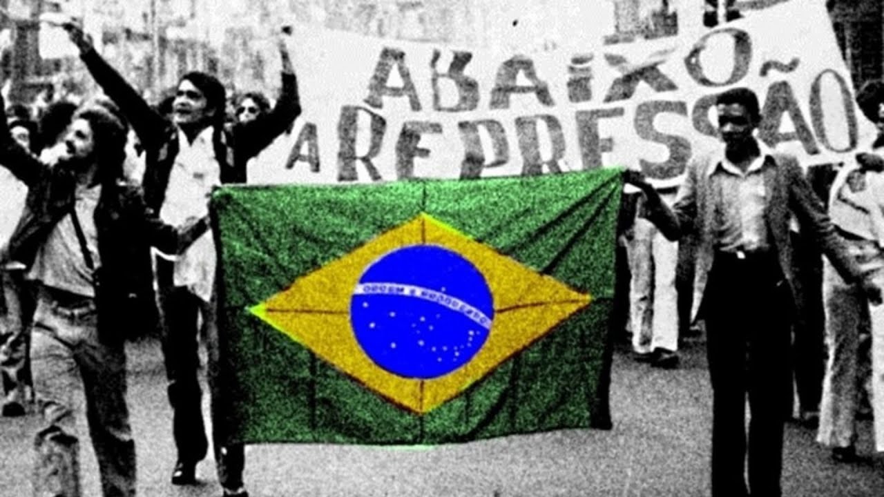 Memorial da Democracia - Aprovada a divisão regional do Brasil
