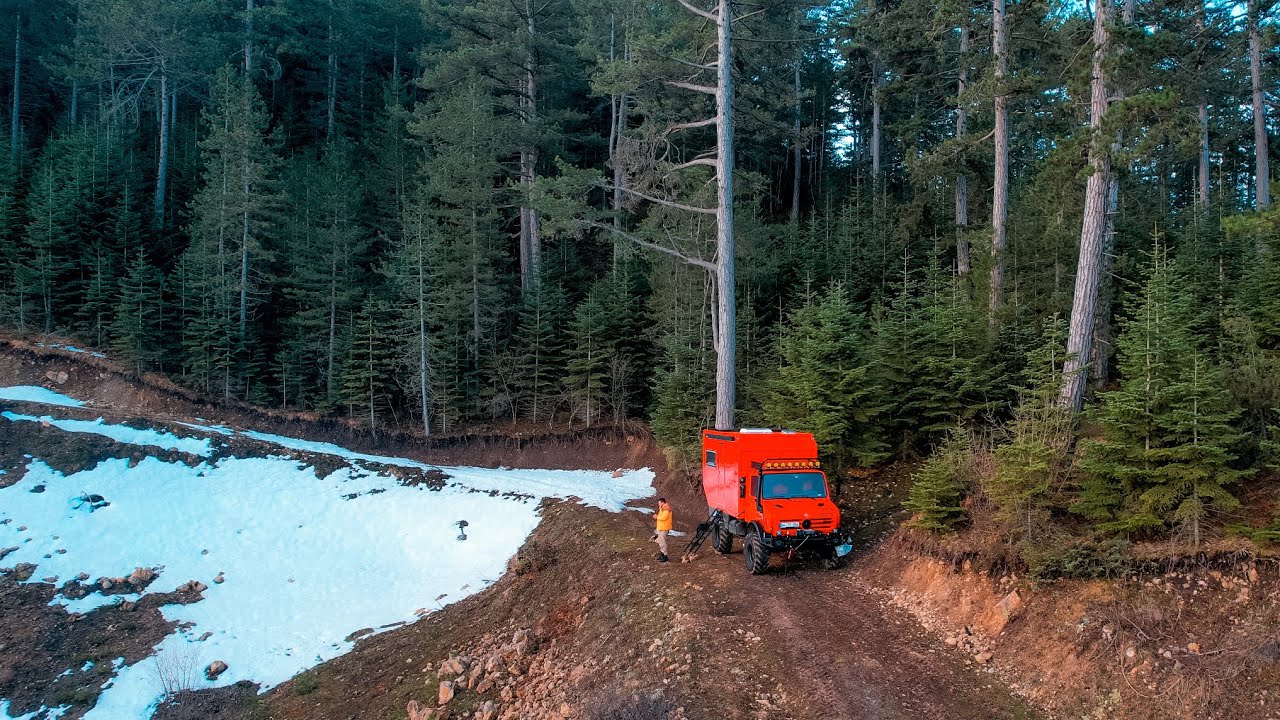 ISSIZ ORMANIN İÇİNDEKİ GÖLDE ALABALIK YAKALADIK