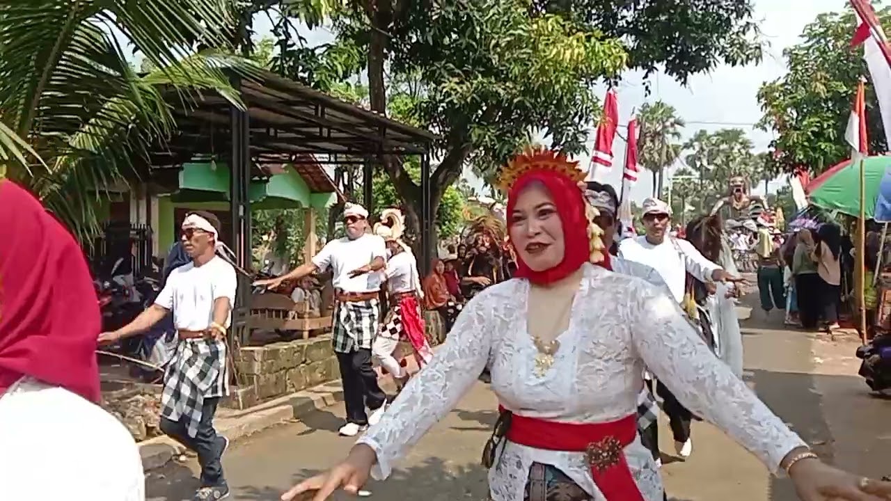 Karnaval Budaya Nusantara Desa Dawung Kecamatan Palang Kabupaten Tuban Jawa Timur 